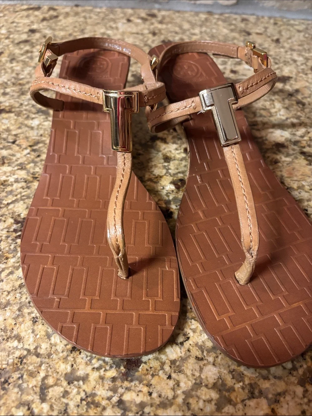 Tory Burch sz 8M Pauline Tan Leather T-Strap Wedge Sandals